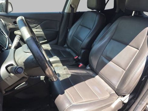 Used 2018 Buick Encore Essence FWD image 15