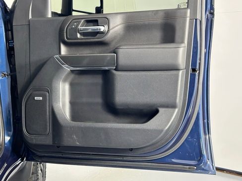 Used 2020 GMC Sierra 2500 AT4 w/ AT4 Premium Package AWD/4WD image 10