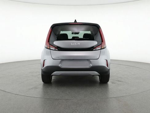 Used 2025 Kia Soul LX w/ LX Technology Package image 7