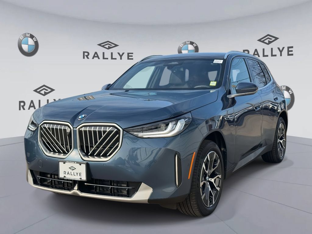 Certified 2025 BMW X3 xDrive30i w/ Premium Package AWD/4WD image 3