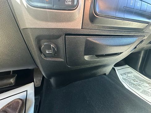 Used 2018 RAM 1500 Express AWD/4WD image 22