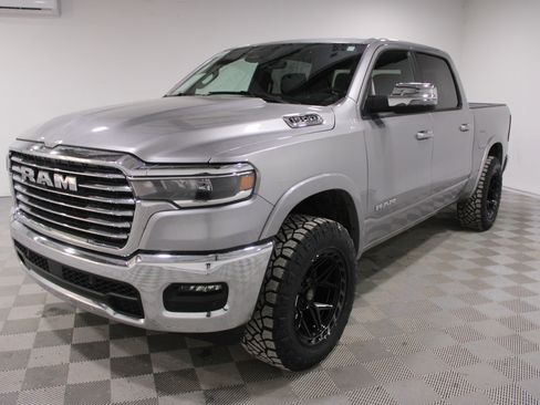 New 2026 RAM 1500 Laramie AWD/4WD image 30