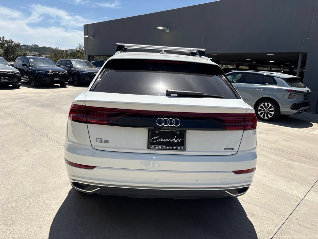 Used 2023 Audi Q8 Premium w/ Convenience Package AWD/4WD image 7