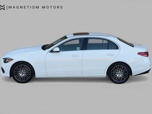Used 2023 Mercedes-Benz C 300 Sedan image 3