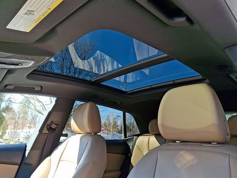 Used 2020 Audi Q8 Premium image 14