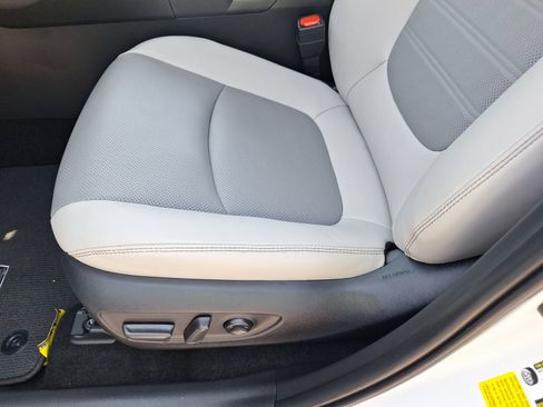 Used 2025 Toyota RAV4 Limited w/ Advanced Technology Package AWD/4WD image 16