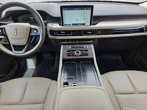 Used 2021 Lincoln Aviator Reserve w/ Equipment Group 201A AWD/4WD image 18