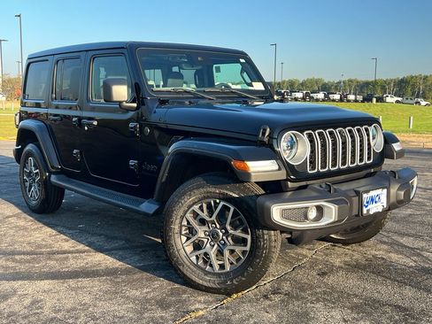 New 2025 Jeep Wrangler Sahara image 42