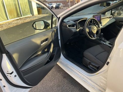 Used 2024 Toyota Corolla SE image 4