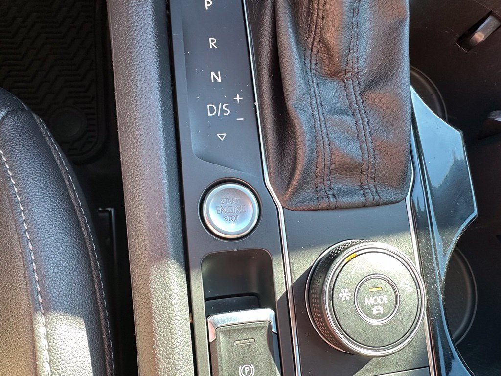 Used 2018 Volkswagen Atlas SEL AWD/4WD image 15