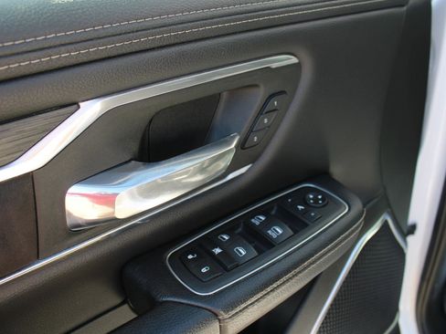 Used 2023 RAM 1500 Laramie image 12
