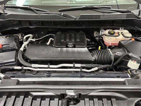 Used 2021 Chevrolet Silverado 1500 Custom w/ Safety Confidence Package AWD/4WD image 30