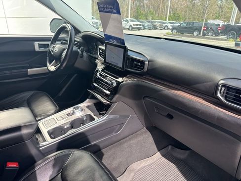 Used 2021 Ford Explorer Limited w/ Equipment Group 301A image 36