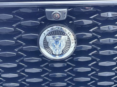 New 2026 Jaguar F-PACE R-Dynamic S image 9