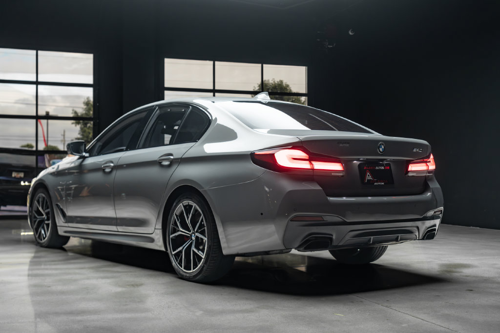 Used 2022 BMW 540i w/ M Sport Package RWD image 17