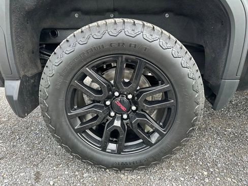 Used 2023 GMC Sierra 1500 Elevation w/ X31 Off-Road Package AWD/4WD image 19