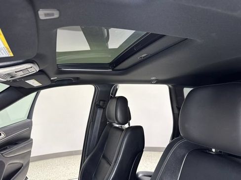 Used 2017 Jeep Grand Cherokee Limited AWD/4WD image 2