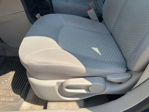 Used 2011 Chevrolet HHR LS FWD image 14