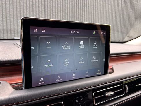 Used 2024 Lincoln Aviator Reserve w/ Equipment Group 201A AWD/4WD image 37