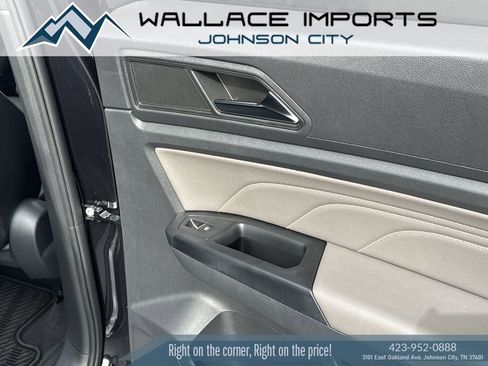 Used 2021 Volkswagen Atlas Cross Sport SE image 43