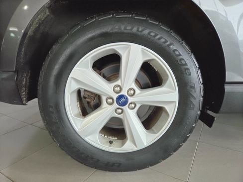 Used 2016 Ford Edge SE AWD/4WD image 10