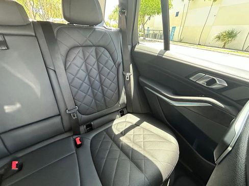 Used 2024 BMW X5 xDrive40i w/ Premium Package image 14