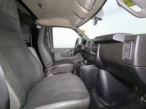 Used 2024 GMC Savana 2500 w/ Driver Convenience Package image 16