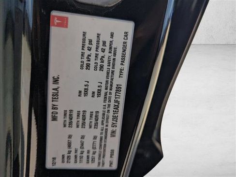 Used 2018 Tesla Model 3 Mid Range image 20