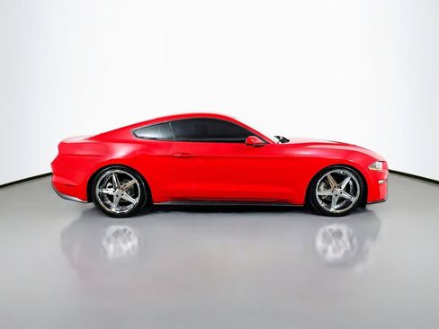 Used 2018 Ford Mustang Coupe image 6