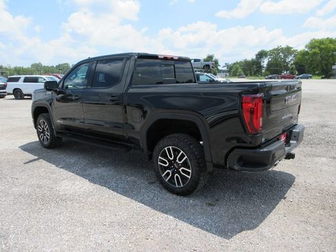 New 2026 GMC Sierra 1500 AT4 w/ AT4 Premium Package AWD/4WD image 10