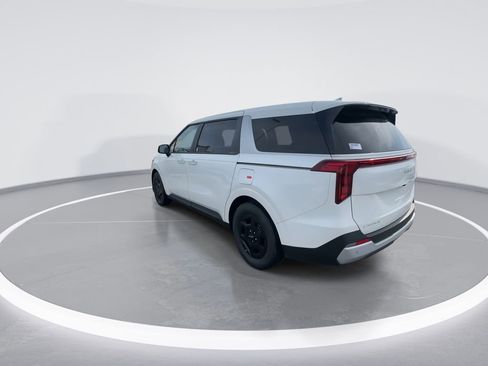 New 2026 Kia Carnival LX FWD image 6
