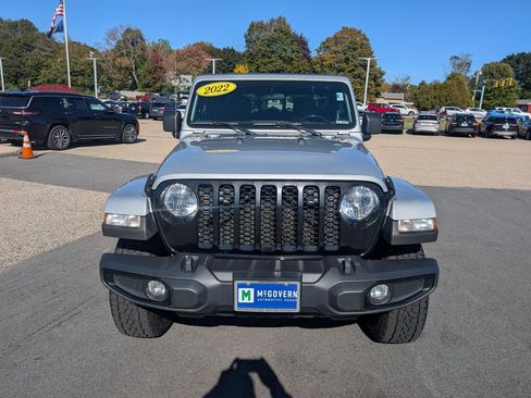 Used 2022 Jeep Gladiator Willys image 8