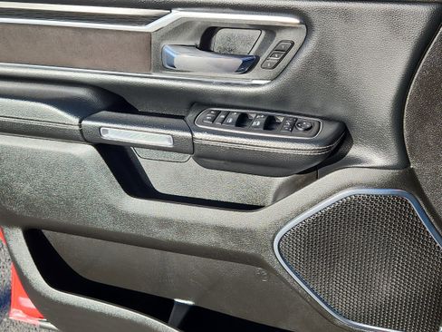 Used 2024 RAM 1500 Laramie image 8