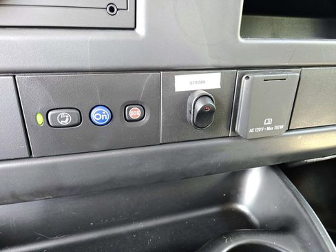 New 2025 GMC Savana 3500 w/ Power Convenience Package image 28