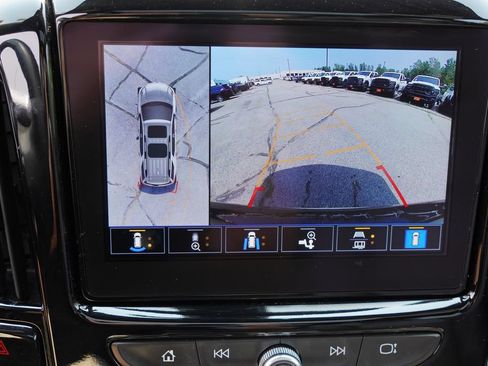 Used 2023 Chevrolet Traverse High Country AWD/4WD image 40
