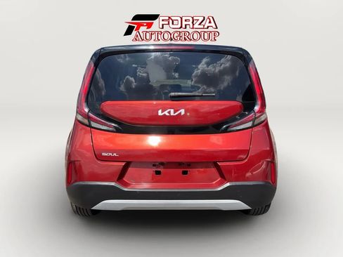 Used 2023 Kia Soul LX w/ Option Group 015 FWD image 5