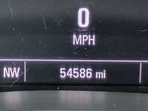 Used 2022 Chevrolet Equinox LS w/ LPO, Floor Liner Package FWD image 33