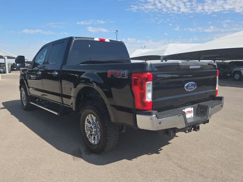 Used 2019 Ford F250 XLT w/ XLT Premium Package image 12
