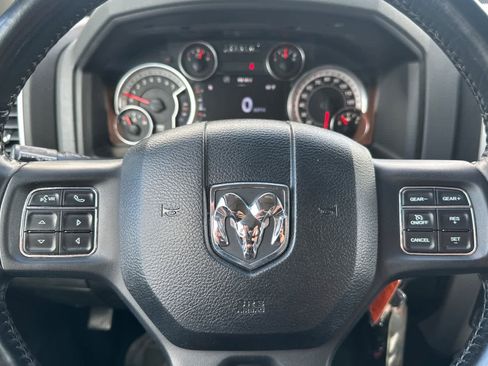 Used 2019 RAM 1500 Classic SLT w/ Black Appearance Group image 23