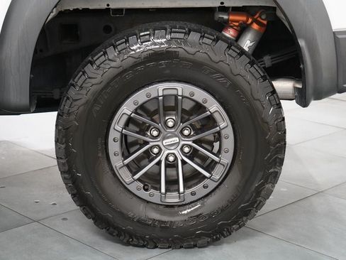 Used 2019 Ford F150 Raptor w/ Equipment Group 802A Luxury AWD/4WD image 35
