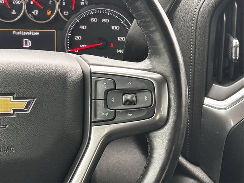 Used 2022 Chevrolet Silverado 1500 LT image 15