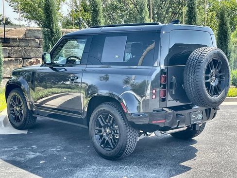 Certified 2023 Land Rover Defender 90 X-Dynamic SE AWD/4WD image 3
