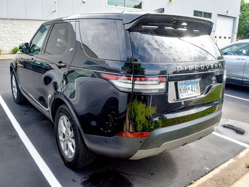 Used 2020 Land Rover Discovery SE AWD/4WD image 17