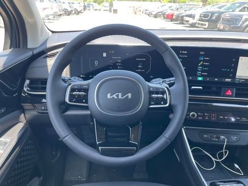 New 2026 Kia Carnival SX Prestige FWD image 8