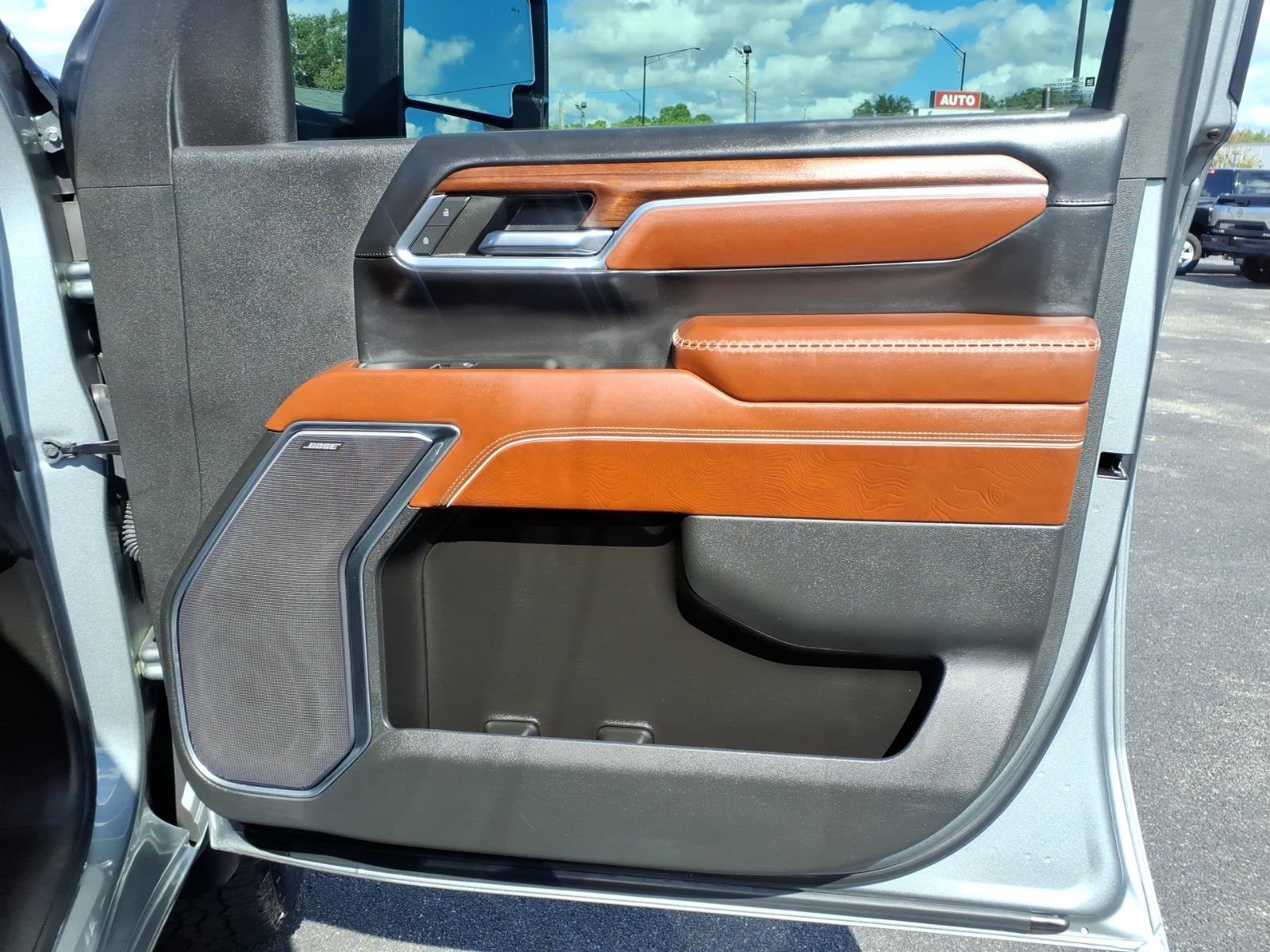 Used 2024 GMC Sierra 3500 Denali Ultimate AWD/4WD image 12
