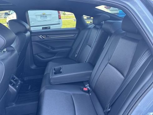 Used 2022 Honda Accord Sport image 11