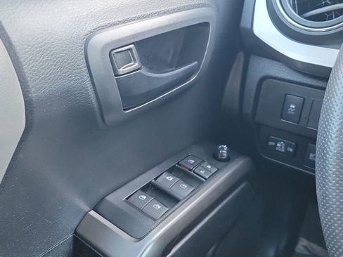 Certified 2022 Toyota Tacoma SR5 w/ Technology Package RWD image 27