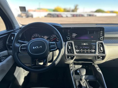 Used 2023 Kia Sorento S w/ Panoramic Sunroof Package image 17