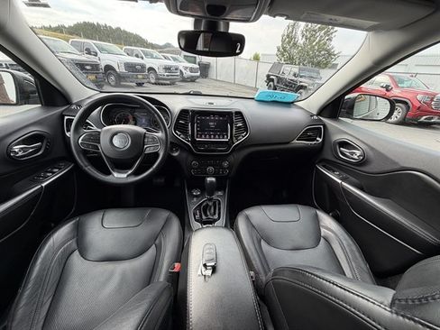 Used 2019 Jeep Cherokee Limited AWD/4WD image 12