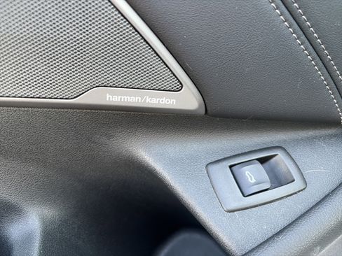 Used 2023 BMW M550i xDrive w/ Executive Package image 17